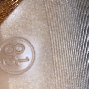 It was a gift didn’t fit and never worn